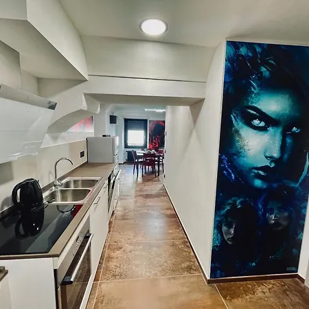 Legend Loft Apartman *