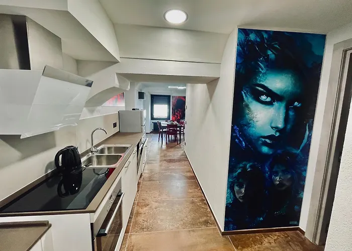 Legend Loft Apartment *